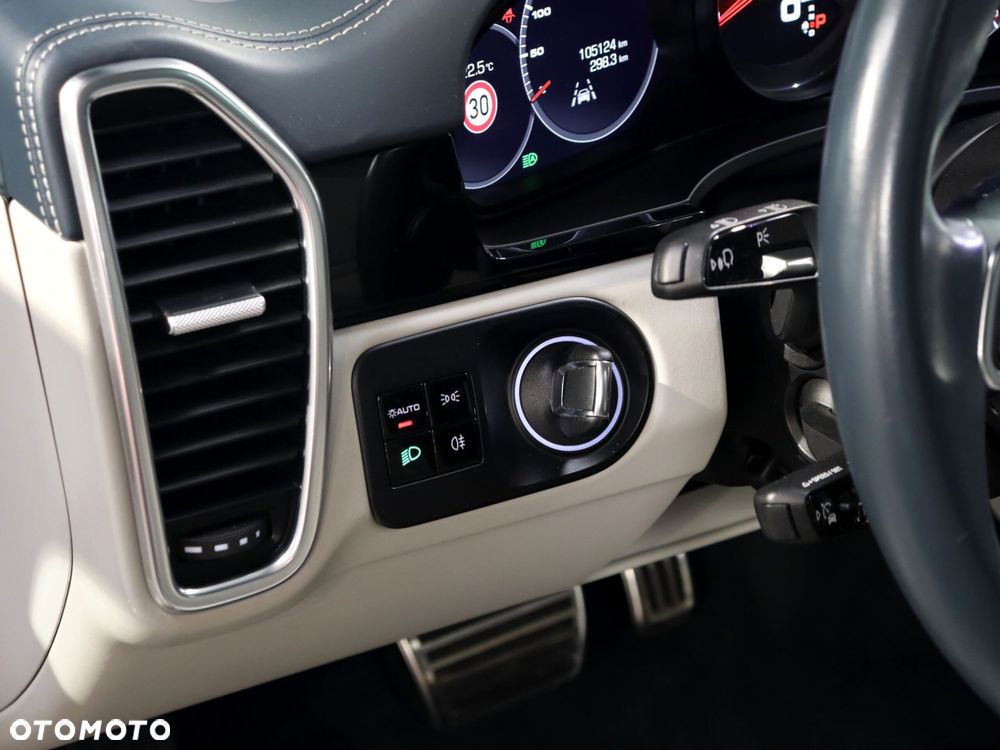 Porsche Cayenne S - 20