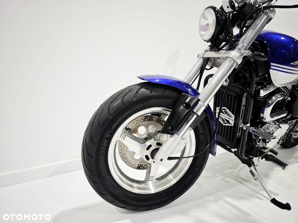 Suzuki Marauder - 15
