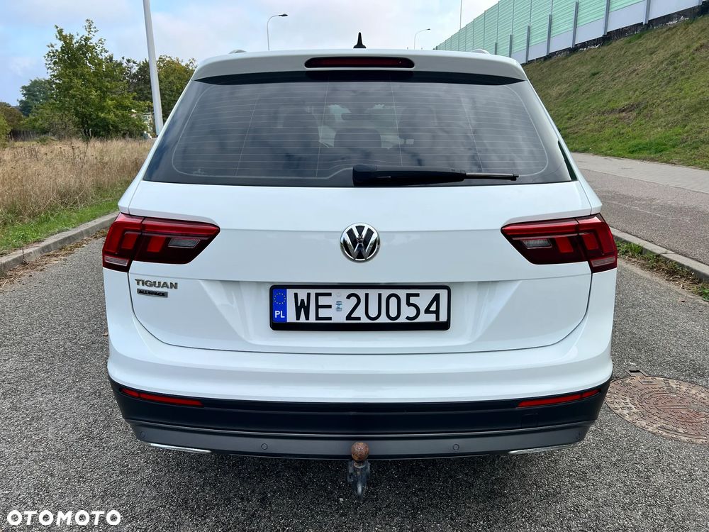 Volkswagen Tiguan Allspace 2.0 TDI SCR Comfortline - 9