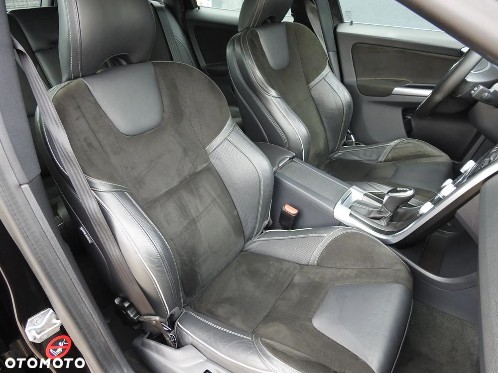 Volvo XC 60 D4 Drive-E R-Design Momentum - 12