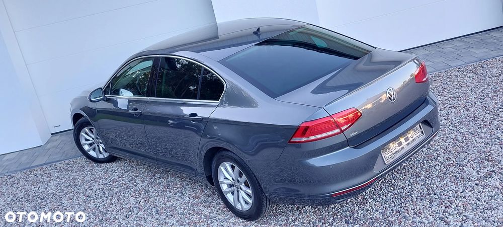 Volkswagen Passat 1.6 TDI BMT Comfortline - 37