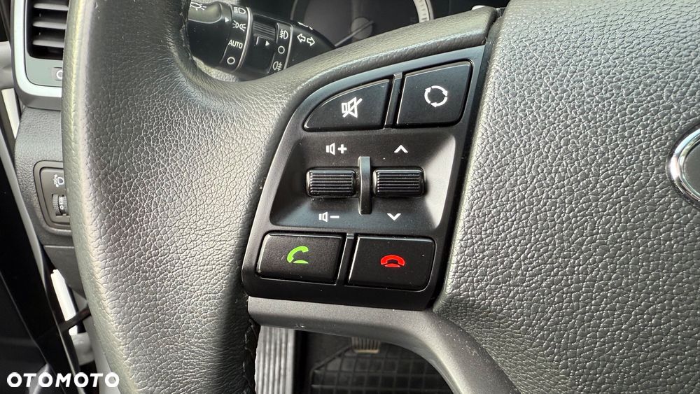 Hyundai Tucson 1.7 CRDI BlueDrive Comfort 2WD - 19