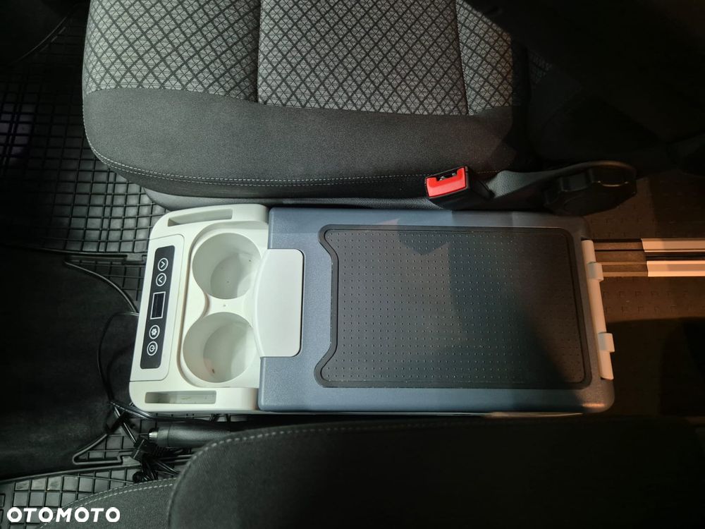 Volkswagen California - 12