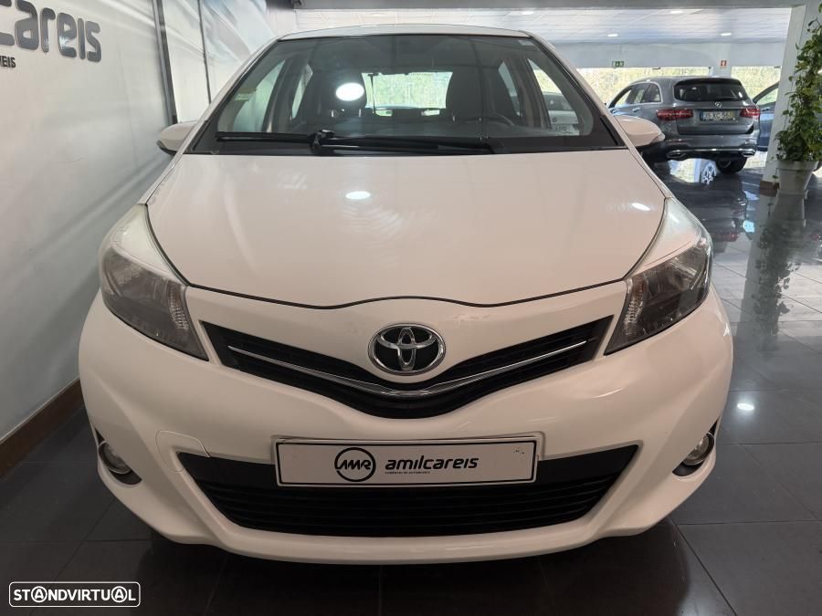 Toyota Yaris 2014 photo 3