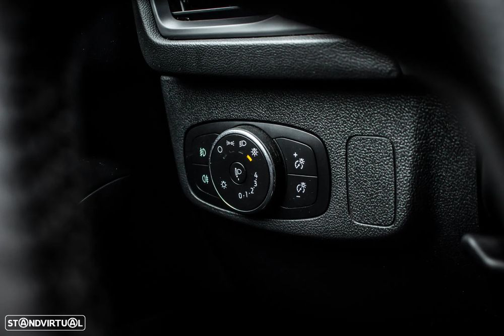 Ford Focus SW 1.0 EcoBoost Business - 19