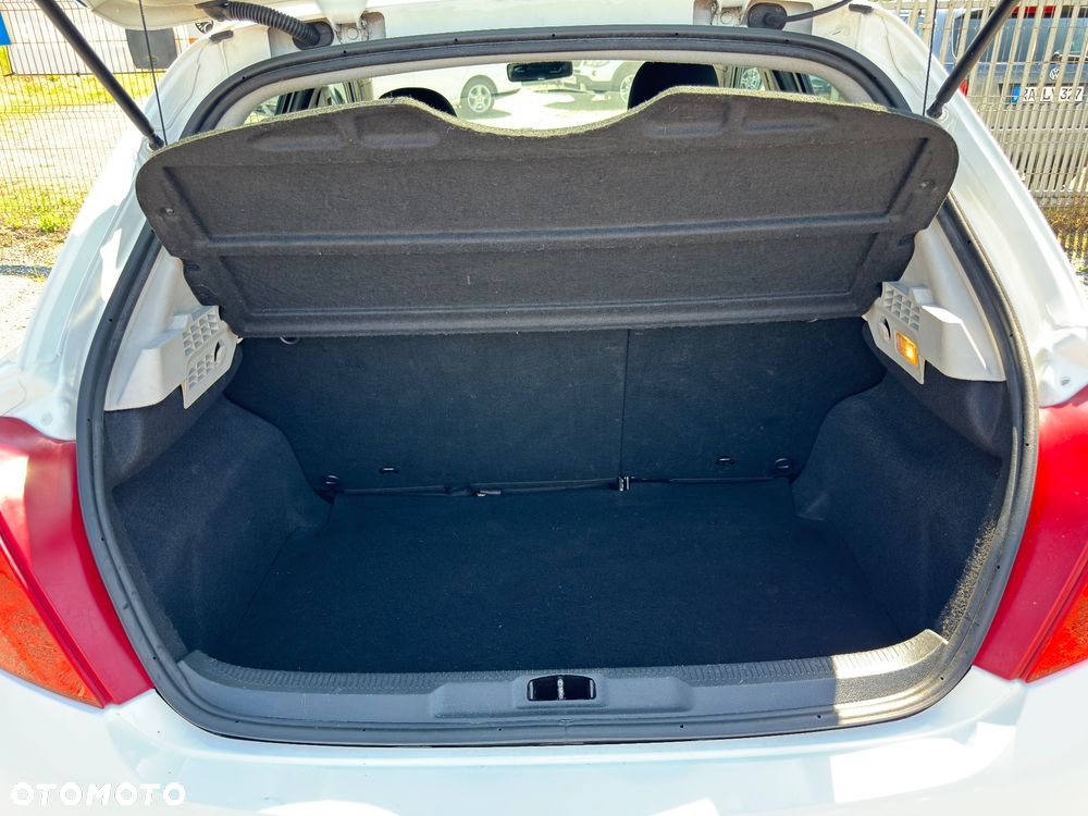 Peugeot 207 1.4 16V Trendy - 21