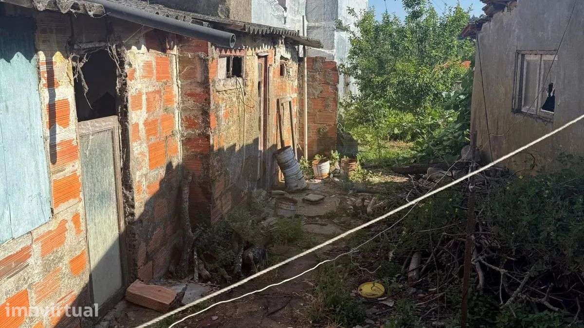 2 moradias com terreno à venda em Gulpilhares - Grande imagem: 3/5