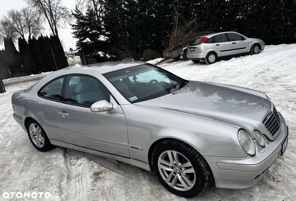 Mercedes-Benz CLK - 16