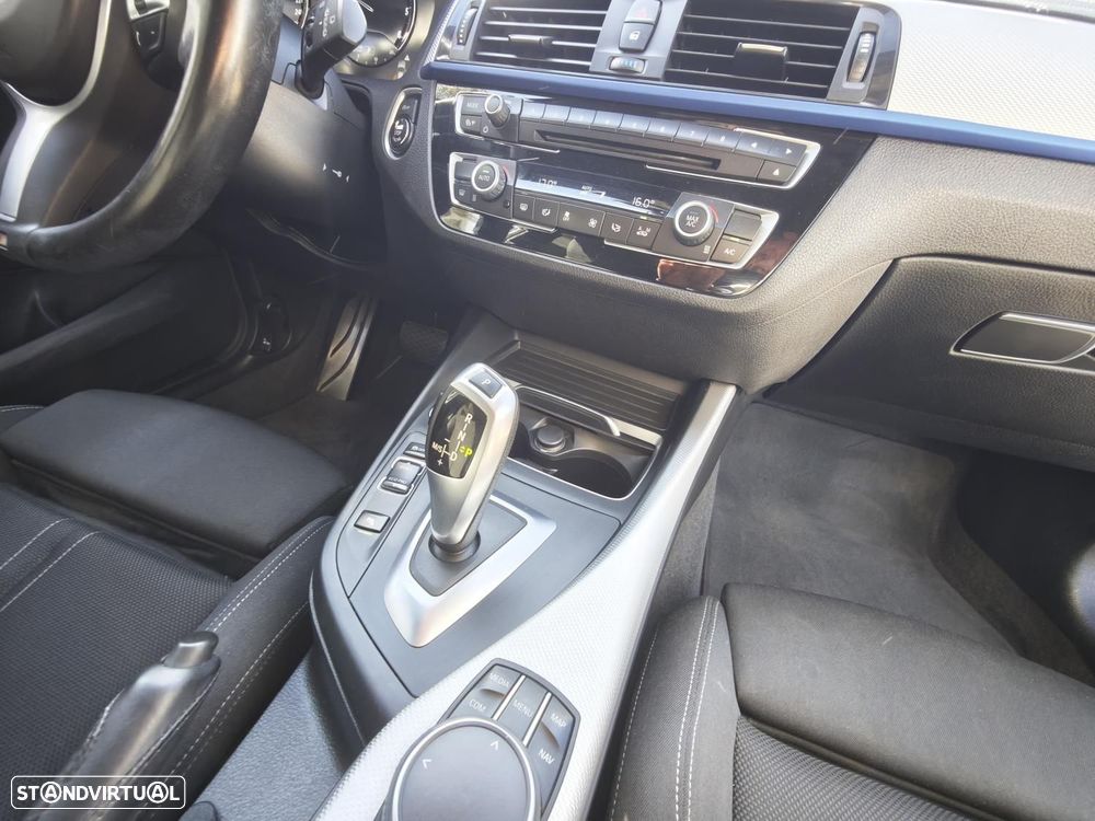 BMW 116 d Pack Desportivo M Auto - 27