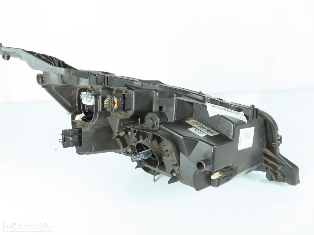 Farol LED Esquerdo/Frente Usado / Original PEUGEOT 208 II (UB_, UP_)/PEUGEOT 200... - 2