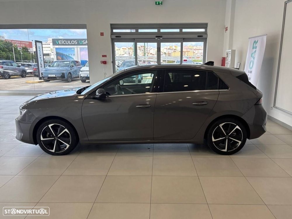 Opel Astra 1.5 D Elegance Aut. - 4