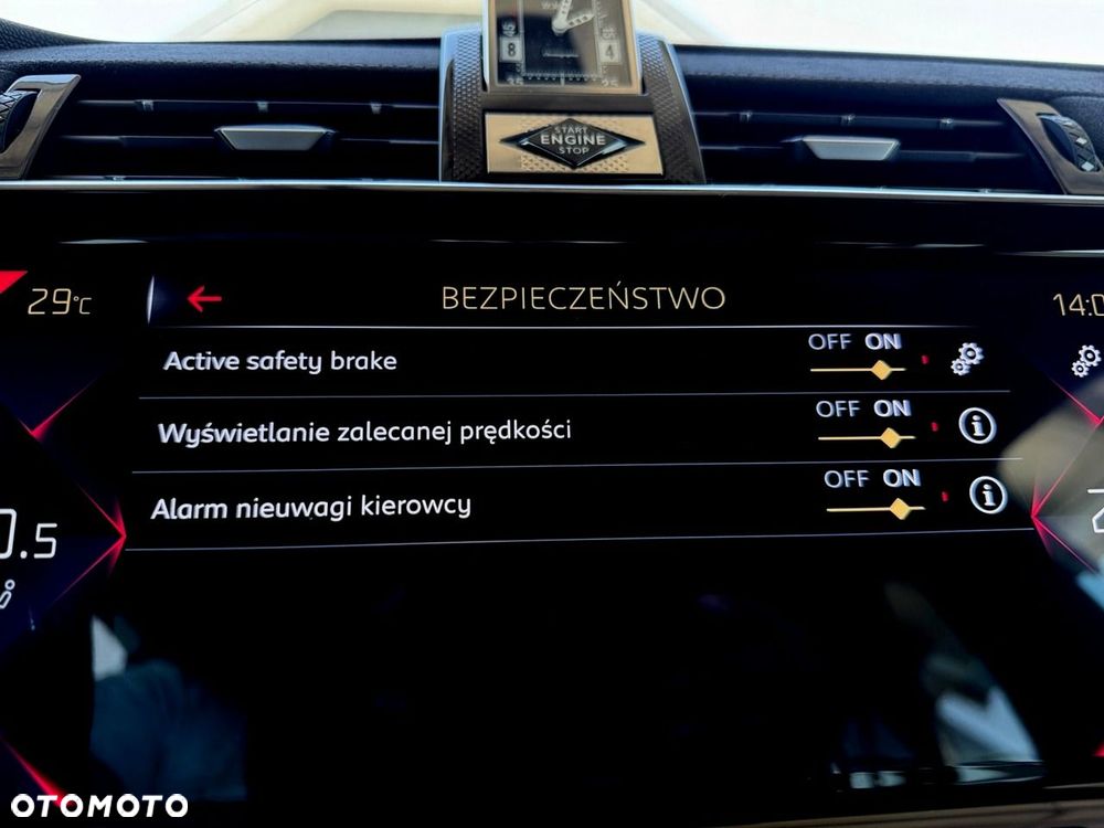 DS Automobiles DS 7 Crossback - 32