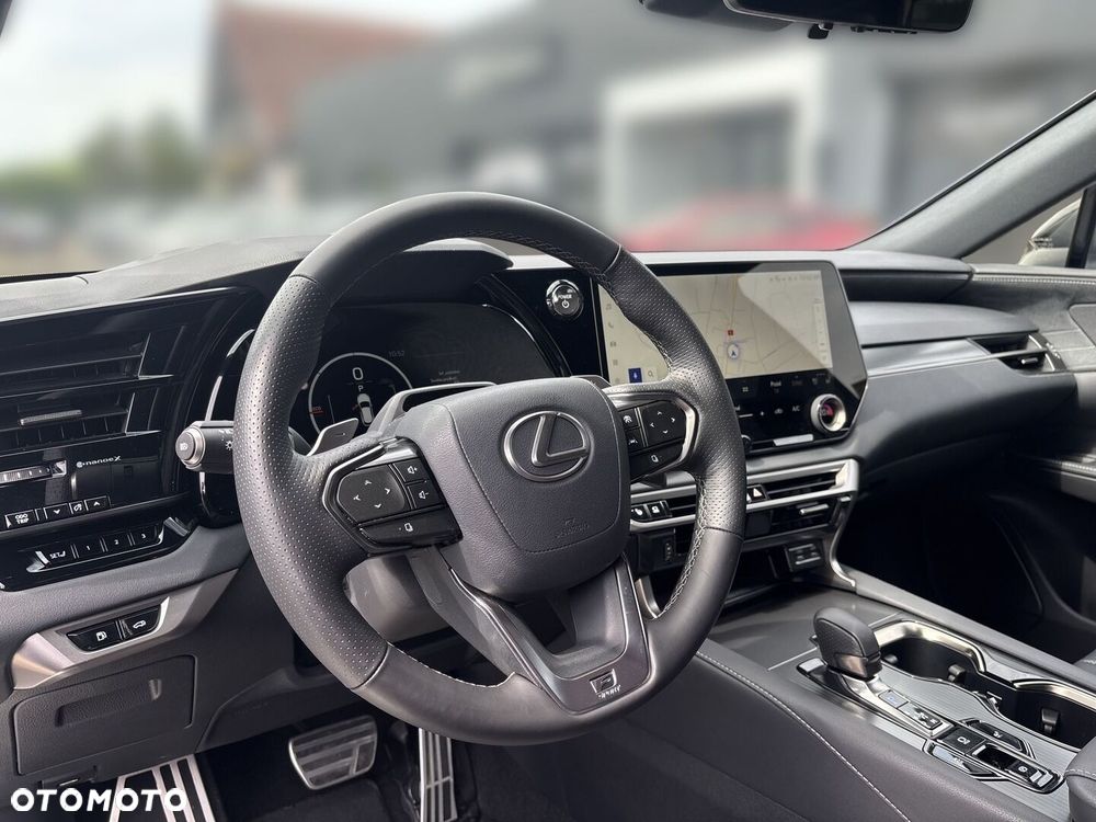 Lexus RX - 11