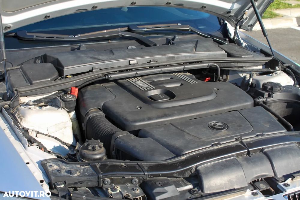 BMW Seria 3 320d DPF Aut. - 11