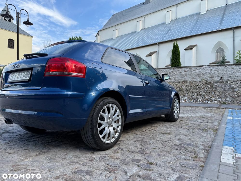 Audi A3 3-drzwiowe 1.6 Ambiente - 18