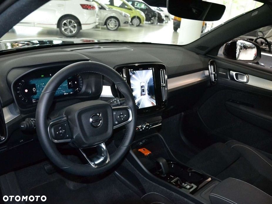 Volvo XC 40 B4 Ultra Black Edition - 6