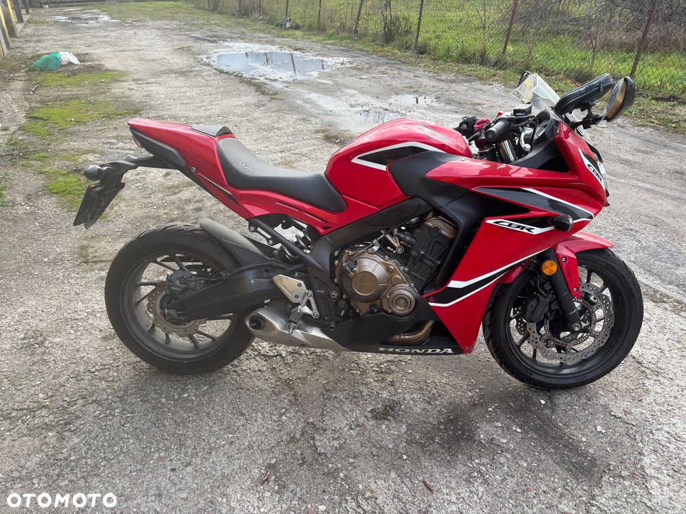 Honda CBR - 3
