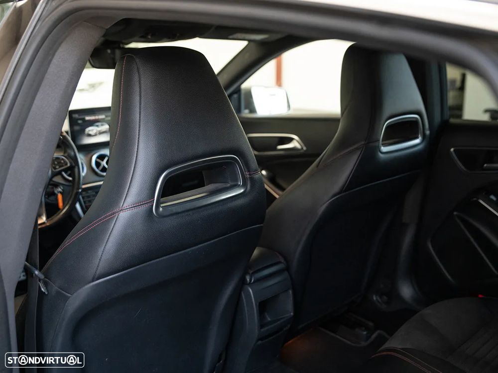 Mercedes-Benz CLA 200 d Shooting Brake AMG Line - 14