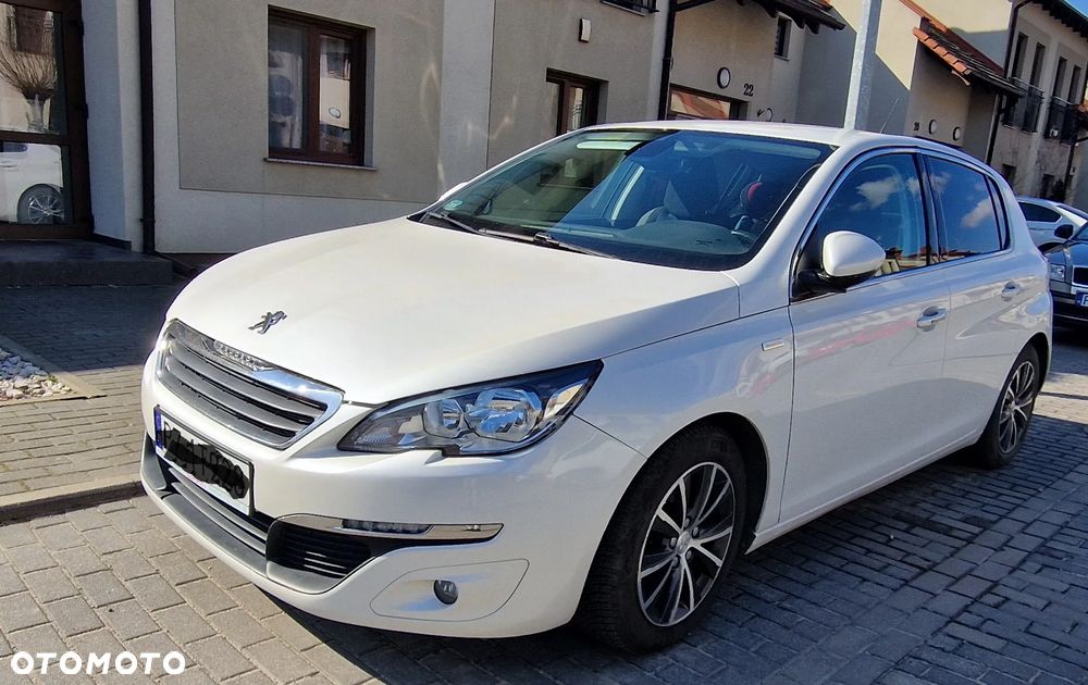 Peugeot 308 - 1
