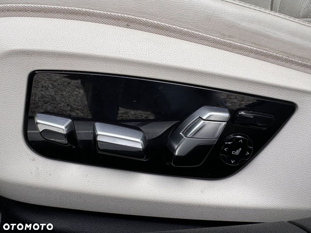 BMW Seria 7 - 21