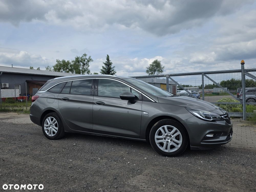 Opel Astra - 2