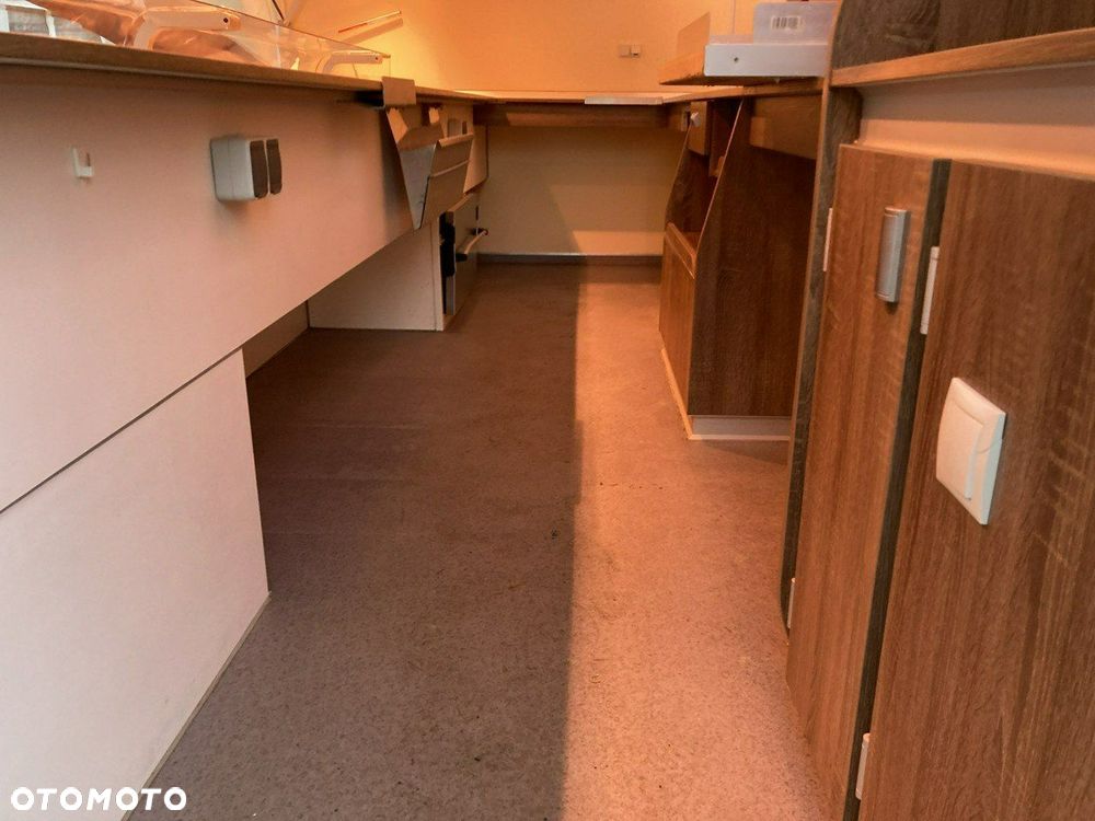 Inny Przycze Autosklep wędli Gastronomiczna food truck foodtruck sklep 2017 - 17