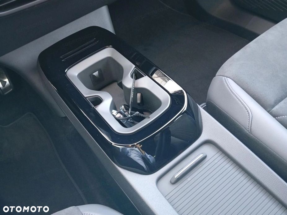Volkswagen ID.4 - 14
