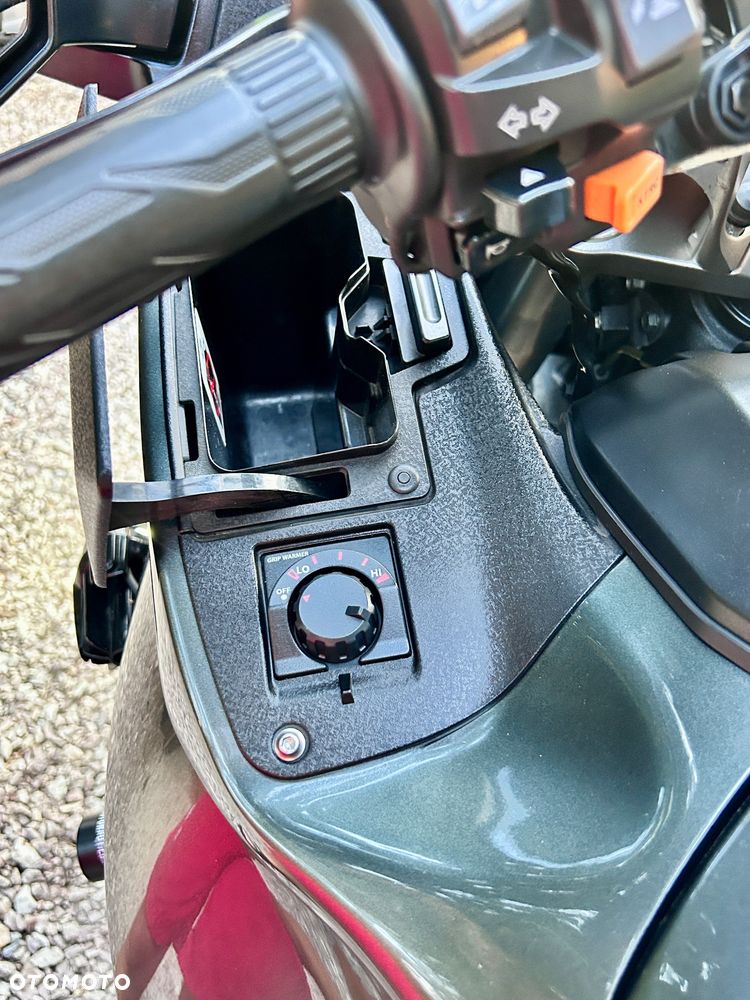 Kawasaki GTR - 19
