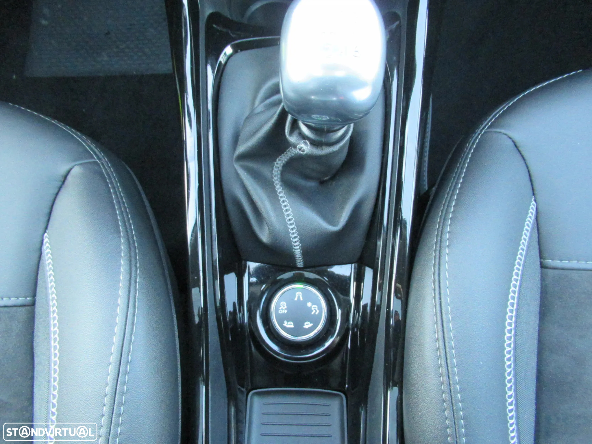 Peugeot 2008 1.6 BlueHDi Crossway - 26