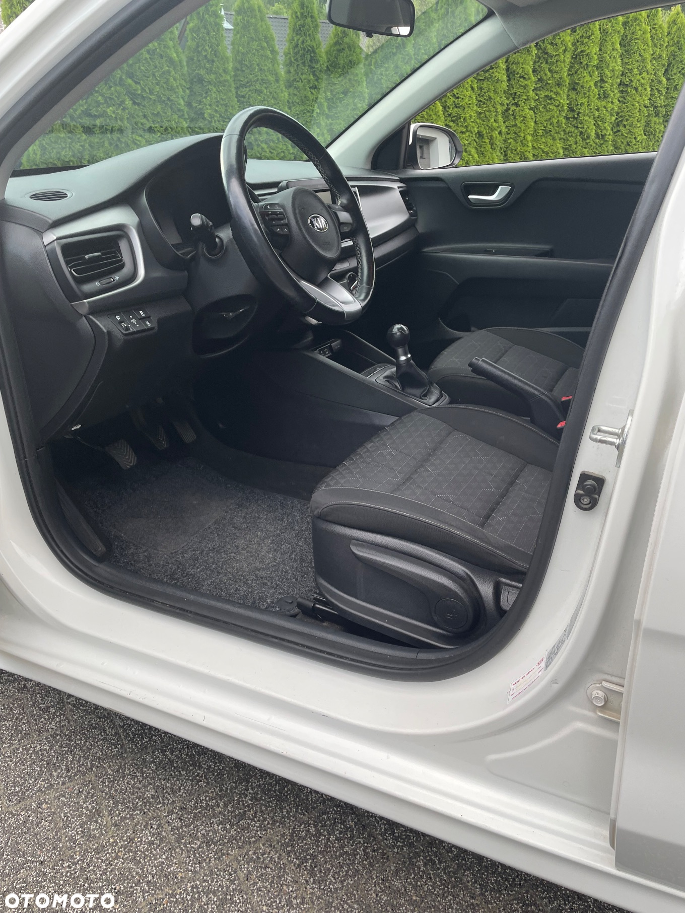 Kia Rio 1.2 Business Line - 26