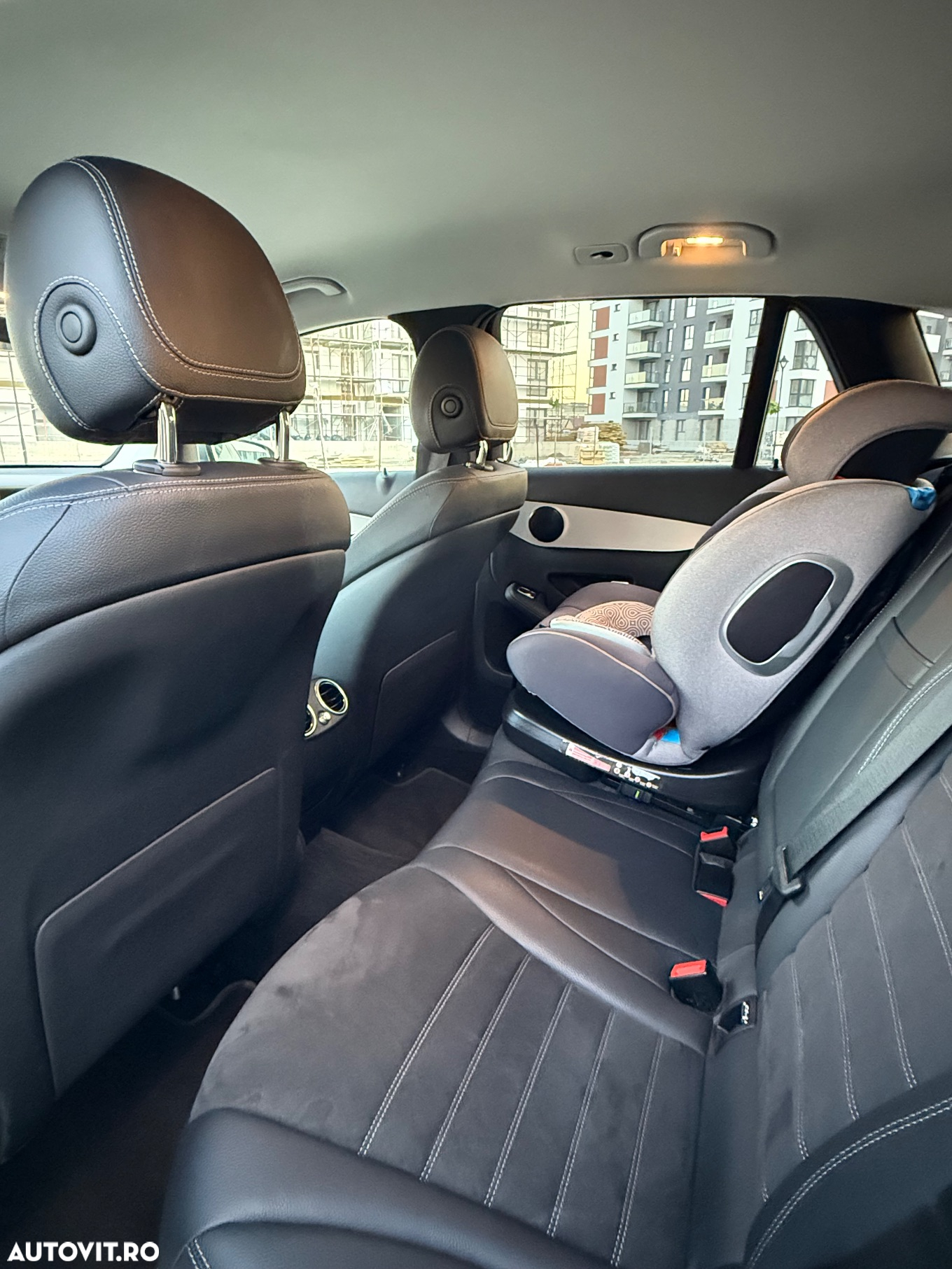 Mercedes-Benz GLC 220 d 4Matic 9G-TRONIC - 8