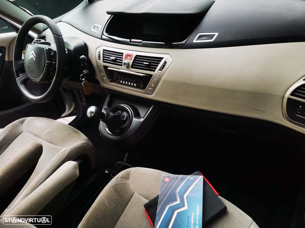 Citroën C4 Grand Picasso 1.6 HDi Exclusive - 20