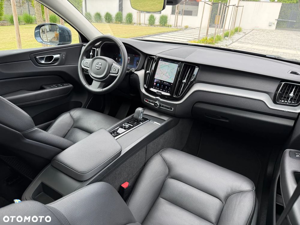 Volvo XC 60 T6 Plug-In Hybrid AWD Inscription - 17