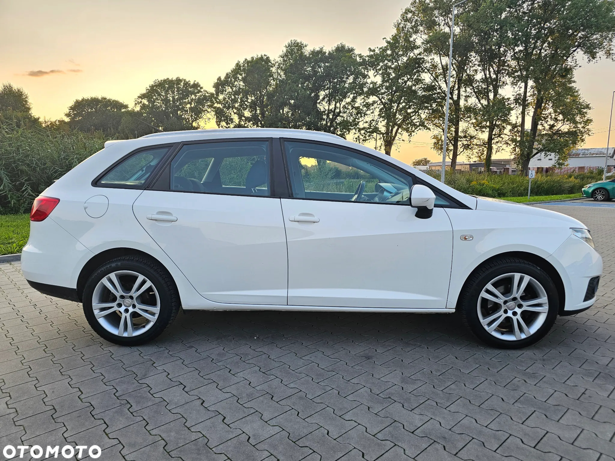 Seat Ibiza 1.4 16V Style - 4