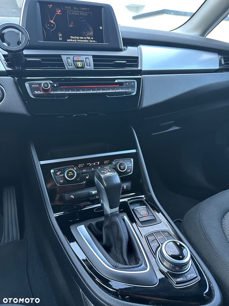 BMW Seria 2 218d Advantage - 22