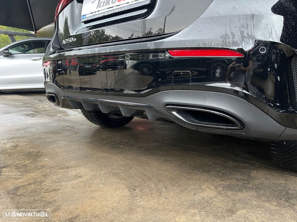 Mercedes-Benz A 250 e 8G-DCT AMG Line - 11