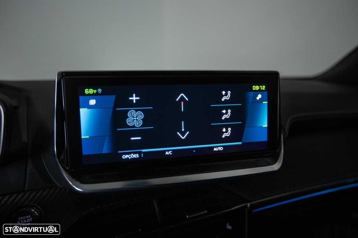 Peugeot e-2008 50 kWh GT - 26