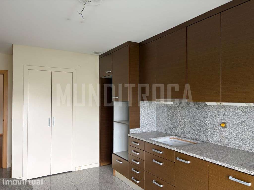 Apartamento T3 Fraião - Grande imagem: 2/16