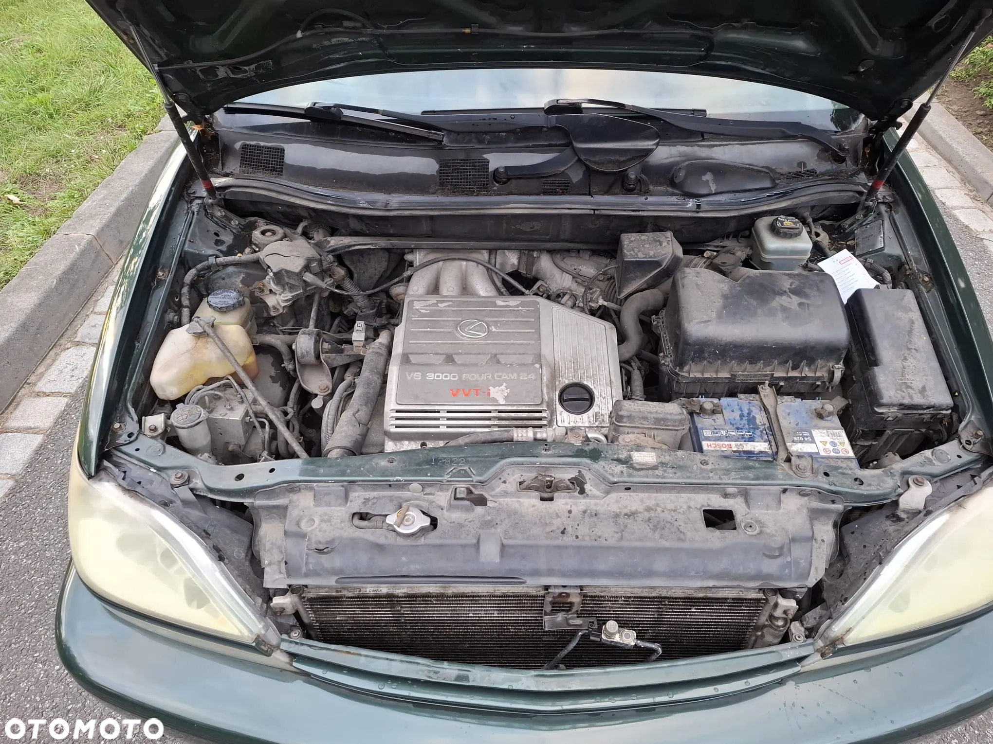 Lexus RX 300 - 12