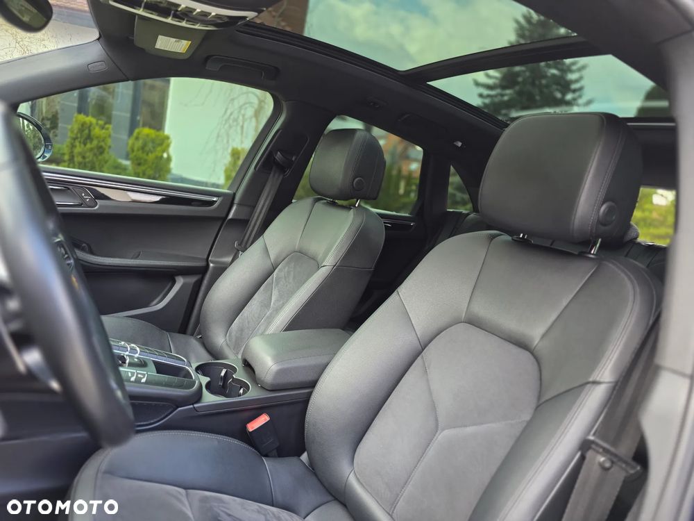 Porsche Macan - 26