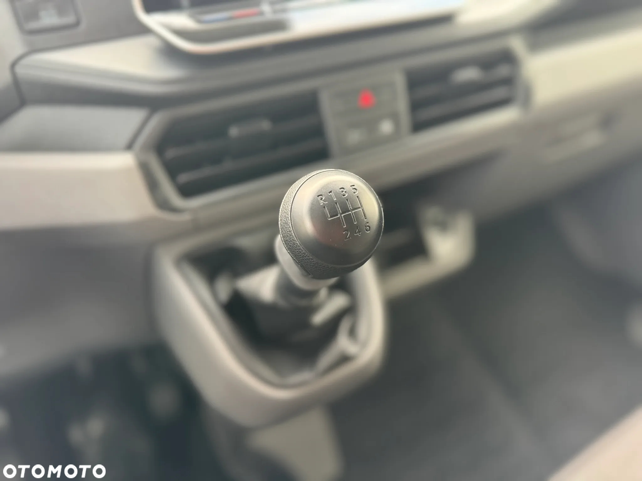 Volkswagen Crafter Maxi Furgon - 26