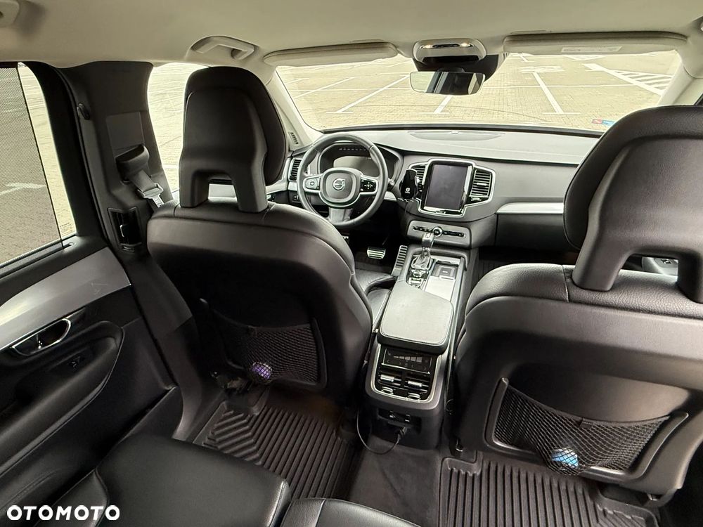 Volvo XC 90 D5 AWD Momentum - 10