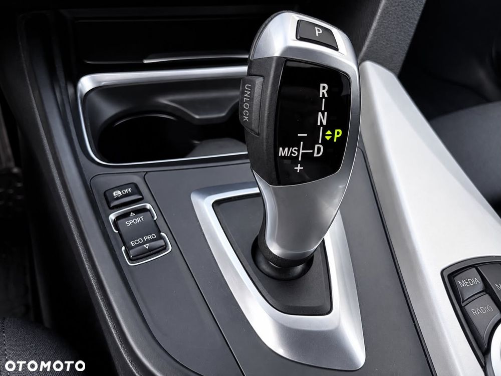 BMW Seria 3 - 24