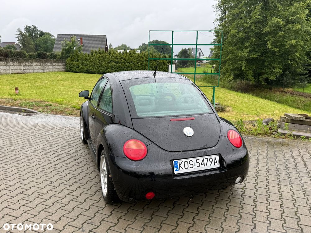 Volkswagen New Beetle - 8