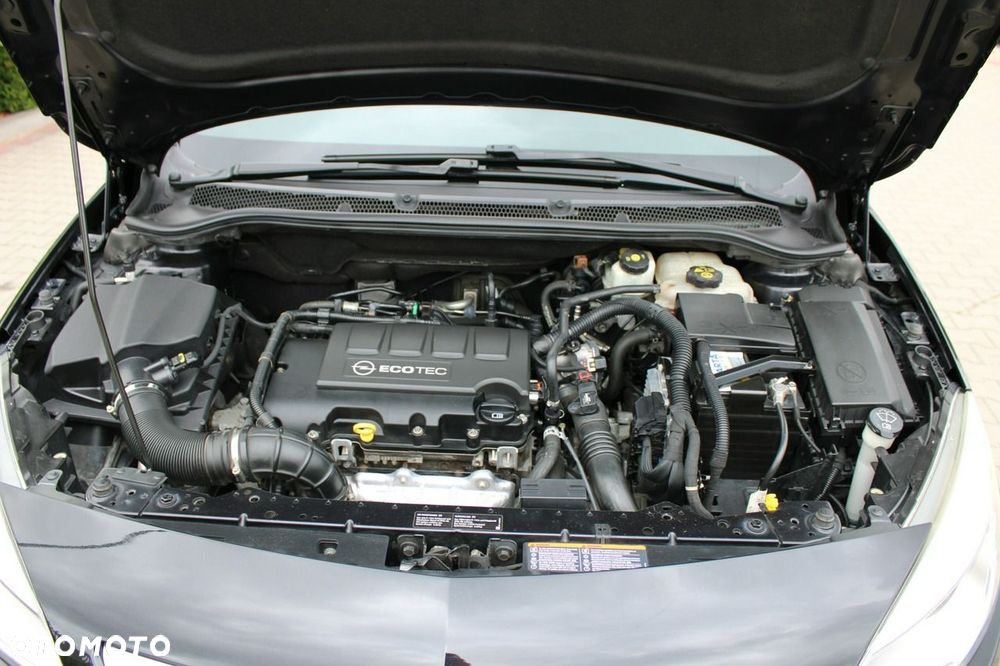 Opel Astra 1.4 T Active - 36