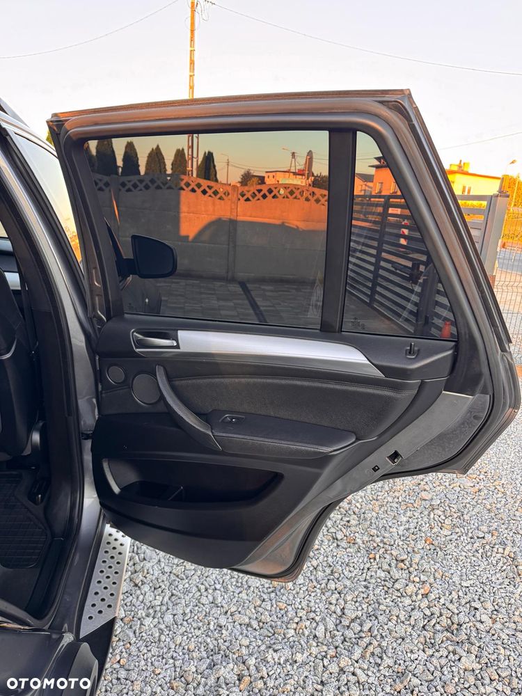BMW X5 xDrive35d - 23