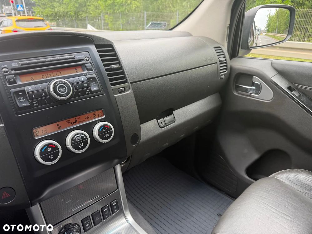 Nissan Navara 2.5 D LE - 7