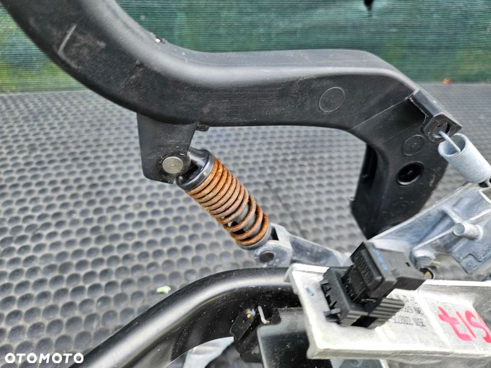 Pedały 678711/10 6761310 Pedał Czujnik Hamulca Sprzegła Stelaż Manual Europa BMW 3 E90 E91 E92 - 36