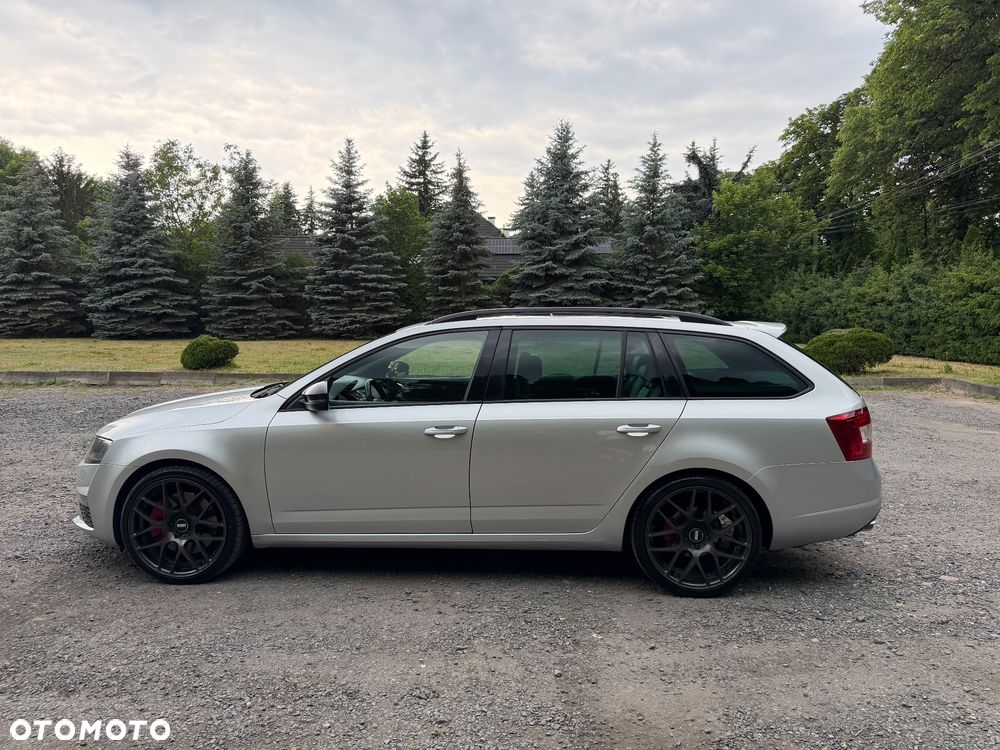 Skoda Octavia 2.0 TDI RS DSG - 4