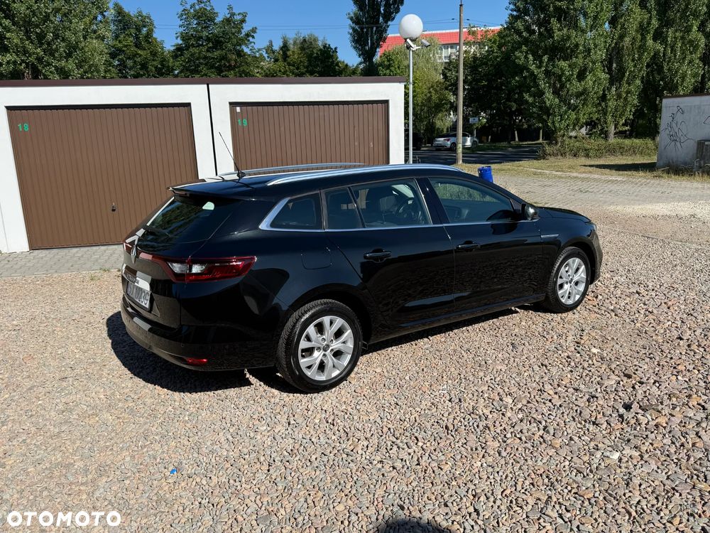 Renault Megane TCe 140 GPF LIMITED - 8